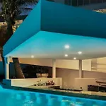Oceanfront Studio, Magnificent Views