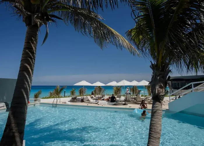 Oceanfront Studio, Magnificent Views